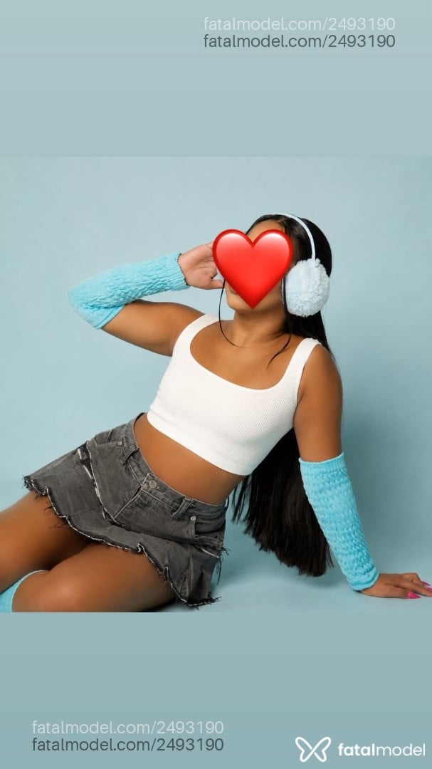Acompanhante mulher com cabelo castanho de olhos castanhos - Eduarda Acompanhante mulher com cabelo castanho de olhos castanhos - Eduarda