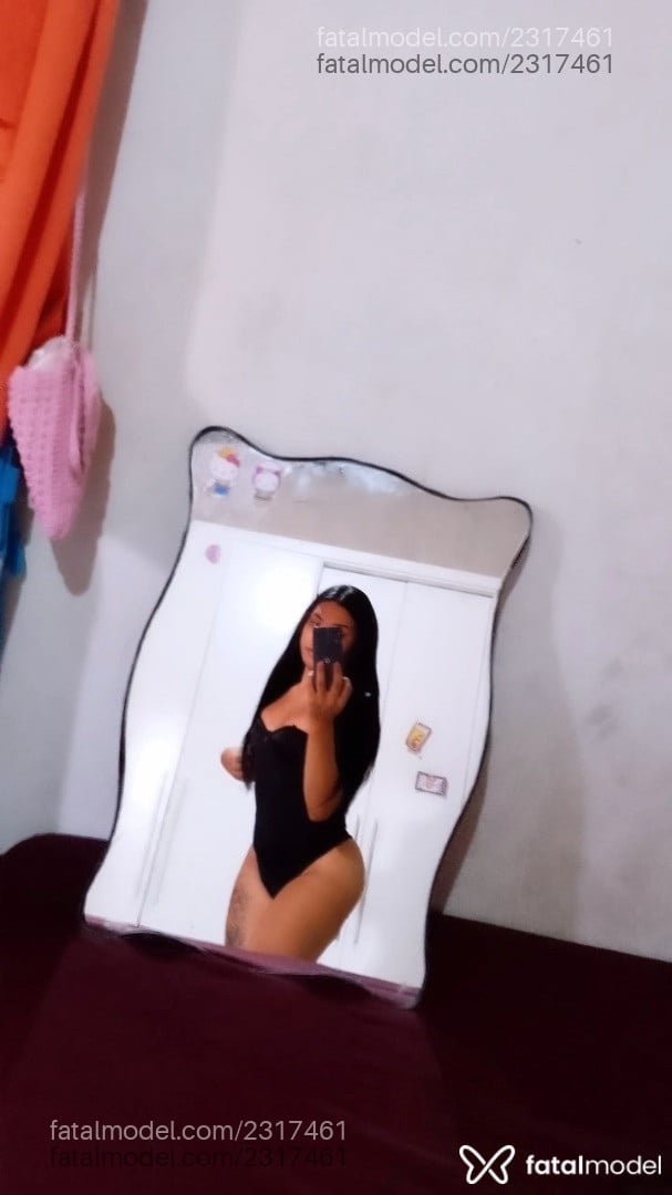 Acompanhante homem trans morena (o) de olhos pretos - Lara Beatriz Acompanhante homem trans morena (o) de olhos pretos - Lara Beatriz