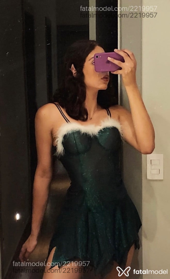 Acompanhante mulher trans com cabelo castanho de olhos castanhos em São Paulo Acompanhante mulher trans com cabelo castanho de olhos castanhos em São Paulo - Carol