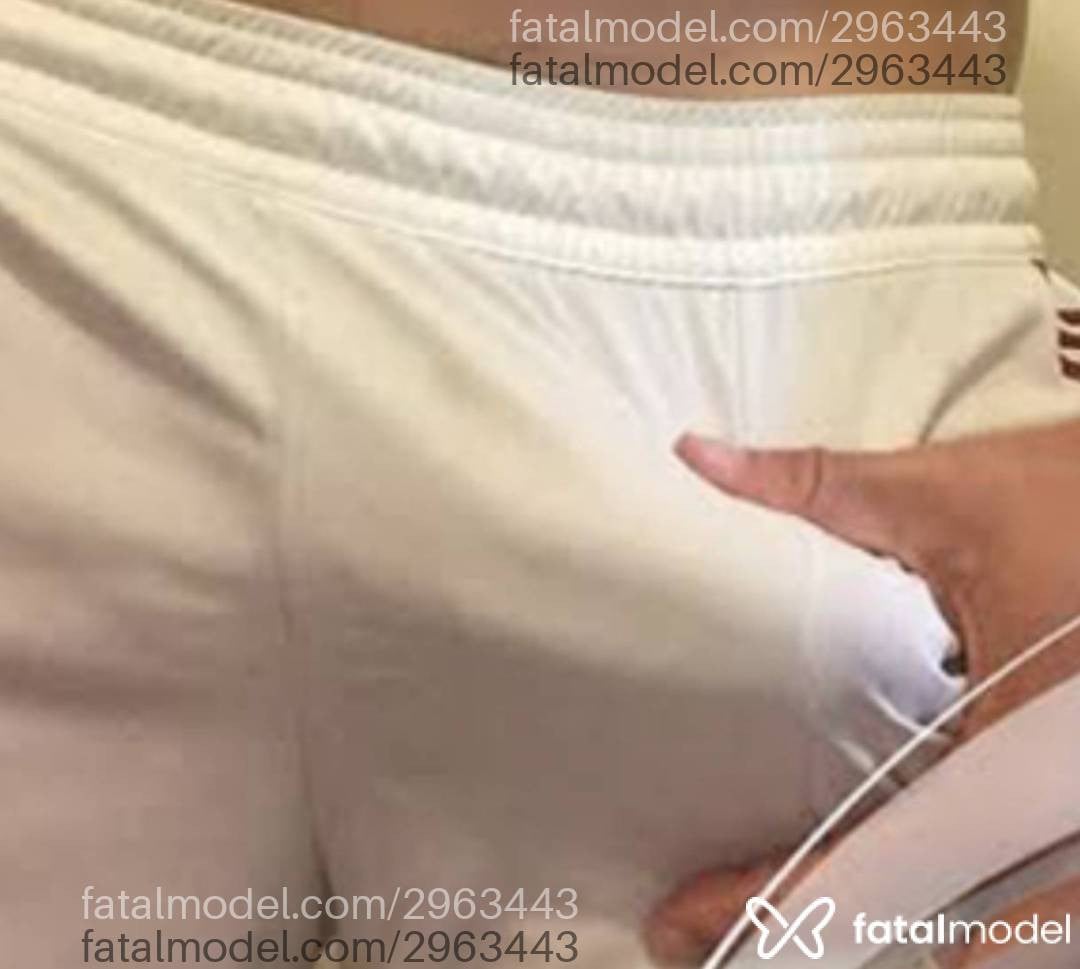 Acompanhante homem com cabelo castanho de olhos castanhos - Henrique