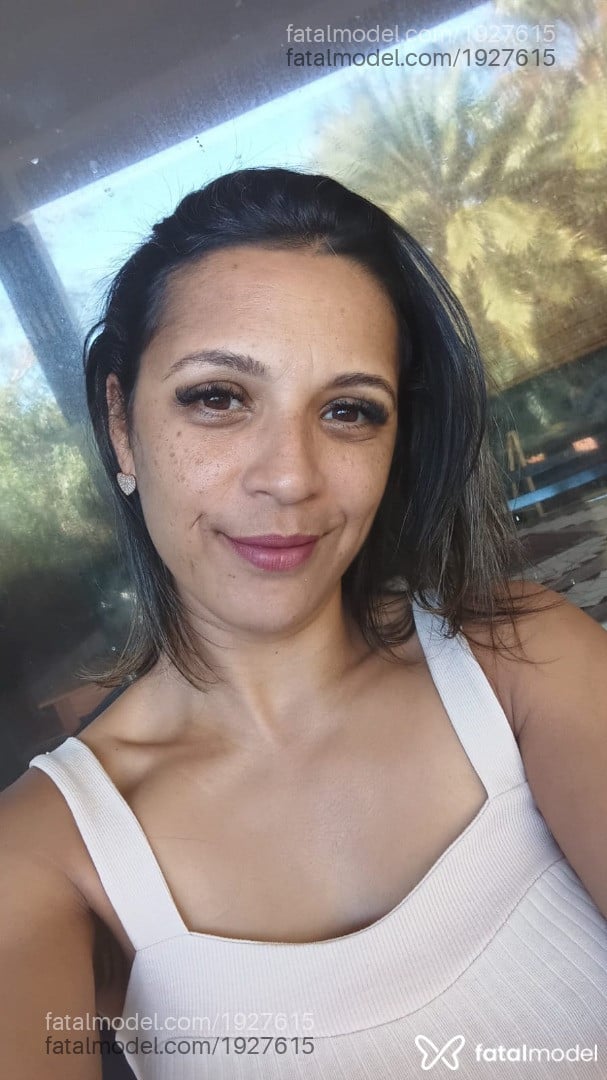 Acompanhante mulher morena (o) de olhos castanhos - Michelly