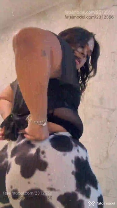 Acompanhante mulher trans morena (o) de olhos castanhos - Bruna Sousa