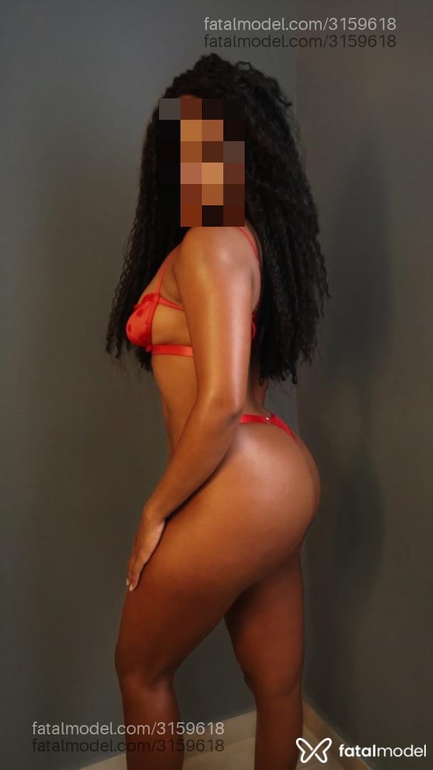 Acompanhante mulher morena (o) de olhos pretos em Guarapuava - Lorena