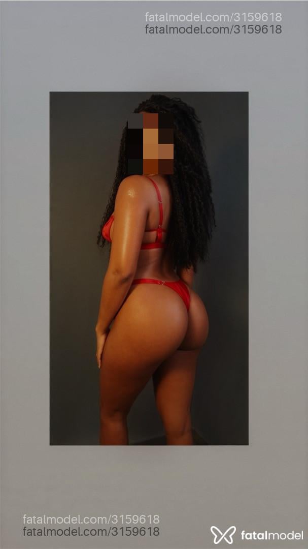 Acompanhante mulher morena (o) de olhos pretos em Guarapuava - Lorena