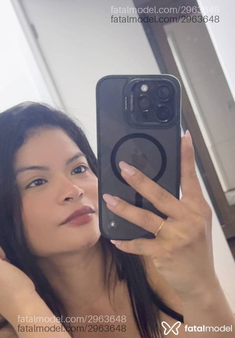 Acompanhante mulher morena (o) de olhos castanhos - Mara Ferrare