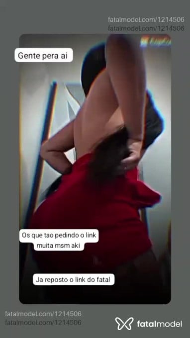Acompanhante mulher morena (o) de olhos castanhos - Morena Acompanhante mulher morena (o) de olhos castanhos - Morena