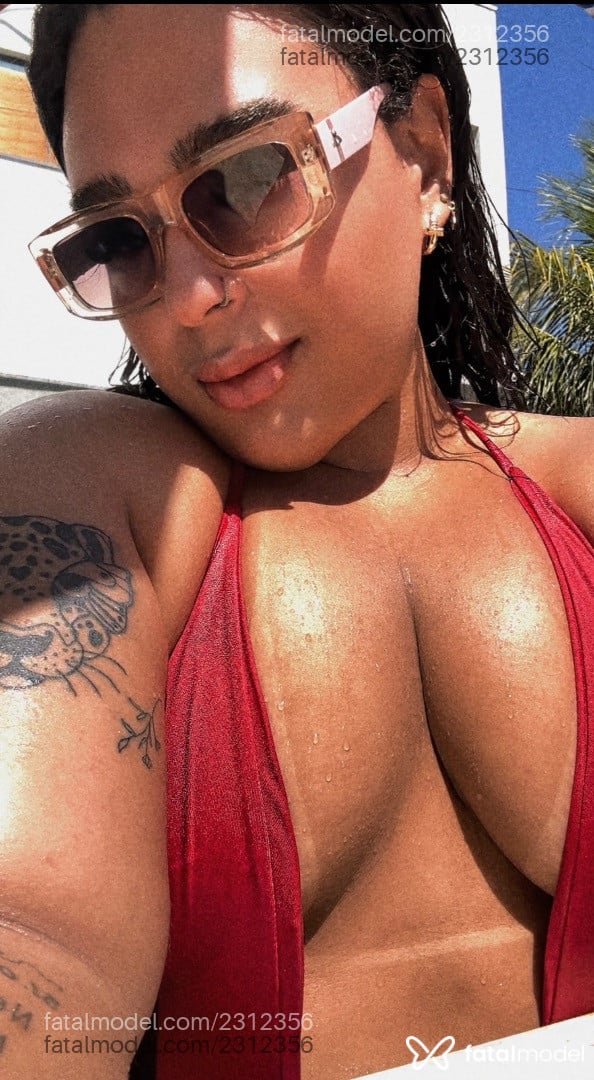 Acompanhante mulher trans morena (o) de olhos castanhos em Goiânia - Bruna Sousa