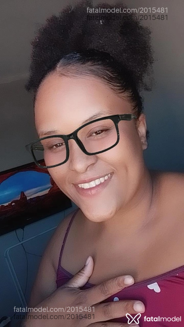 Acompanhante mulher com cabelo castanho de olhos castanhos em Itupeva Acompanhante mulher com cabelo castanho de olhos castanhos em Itupeva - Jadi