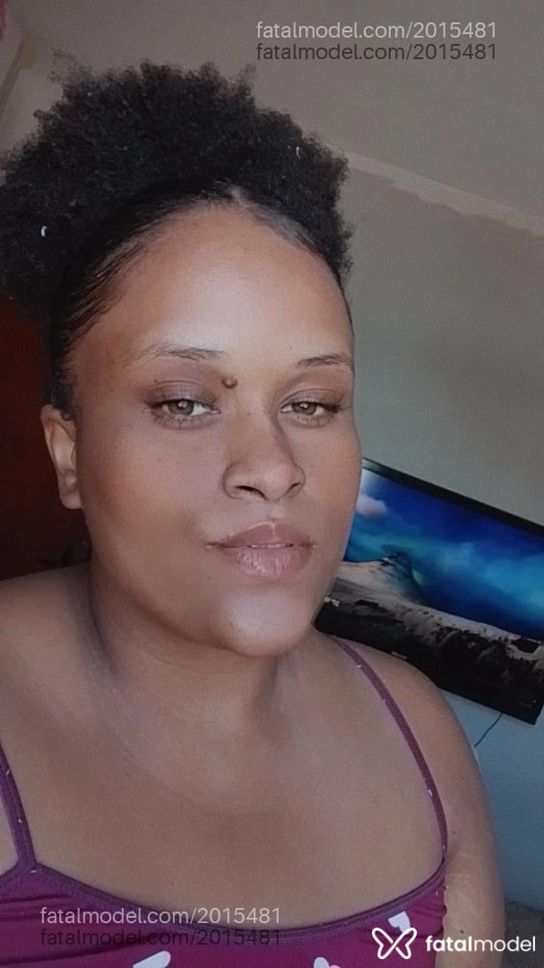 Acompanhante mulher com cabelo castanho de olhos castanhos em Itupeva Acompanhante mulher com cabelo castanho de olhos castanhos em Itupeva - Jadi