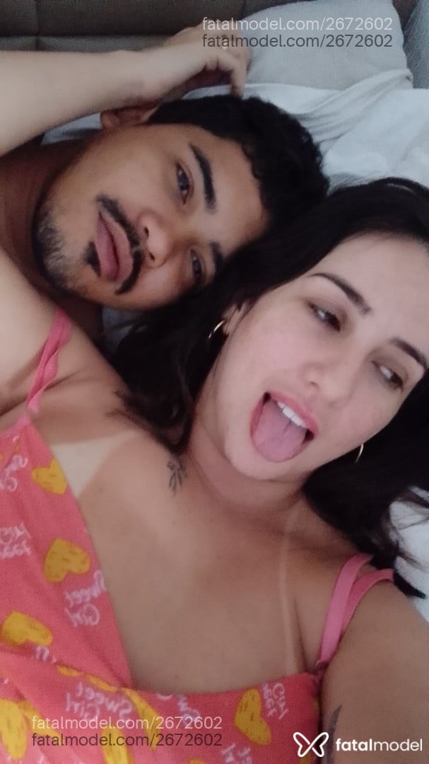 Acompanhante mulher com cabelo castanho de olhos mel em Virtual - Heloísa