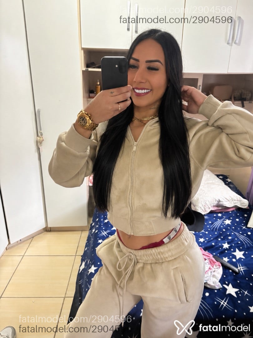 Acompanhante mulher morena (o) de olhos castanhos em Cachoeirinha - Angel Queiroz