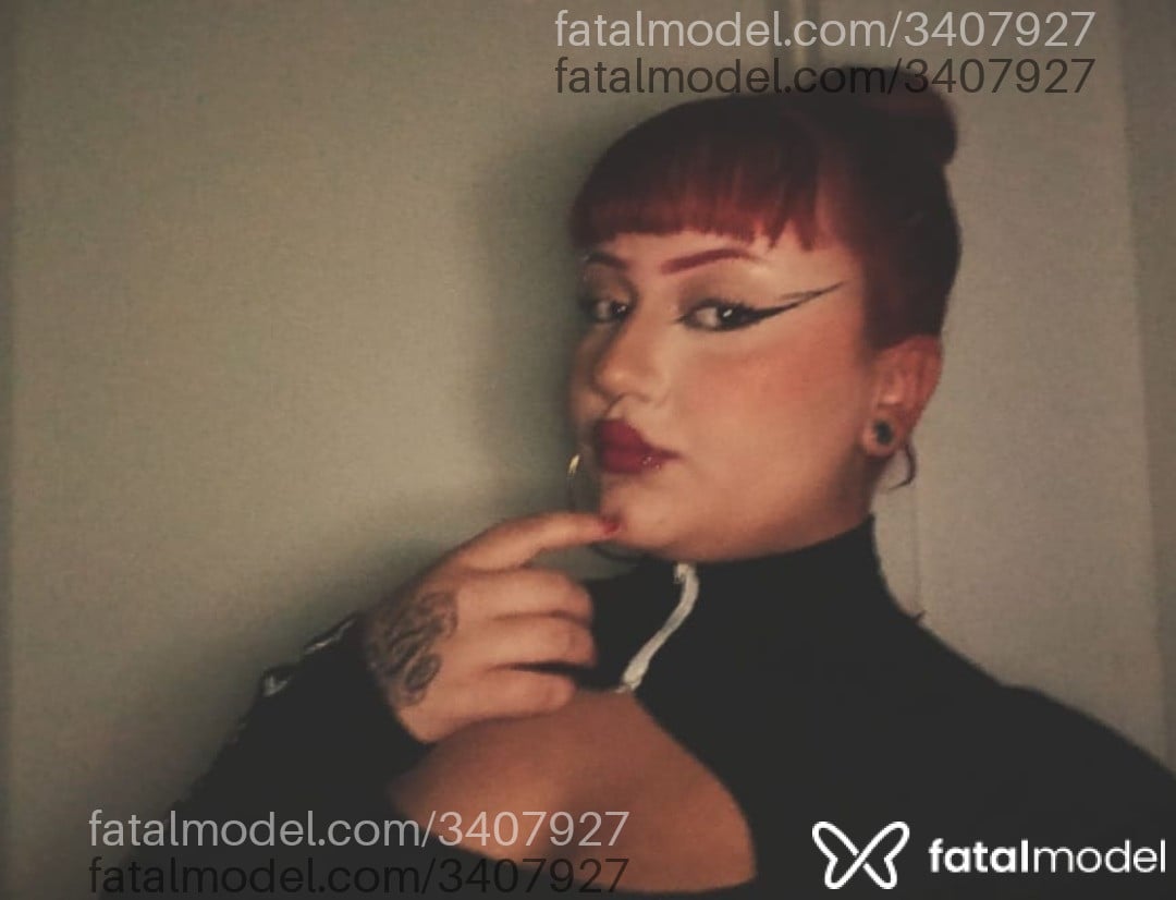 Acompanhante mulher ruiva (o) de olhos castanhos em Curitiba Acompanhante mulher ruiva (o) de olhos castanhos em Curitiba - Nataly