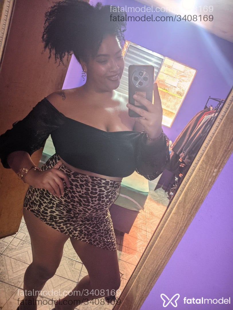 Acompanhante mulher com cabelo castanho de olhos castanhos em São Paulo - Suzana