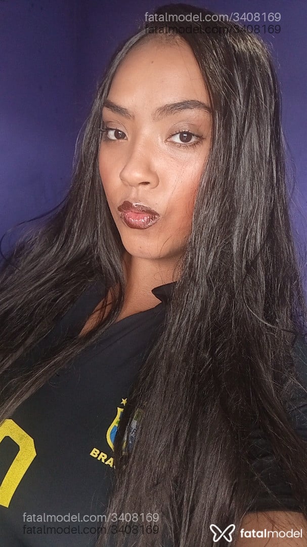 Acompanhante mulher com cabelo castanho de olhos castanhos em São Paulo - Suzana