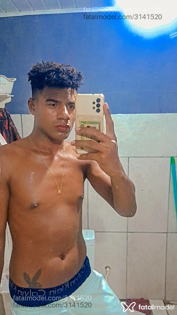 Acompanhante homem morena (o) de olhos pretos - Gatio Acompanhante homem morena (o) de olhos pretos - Gatio