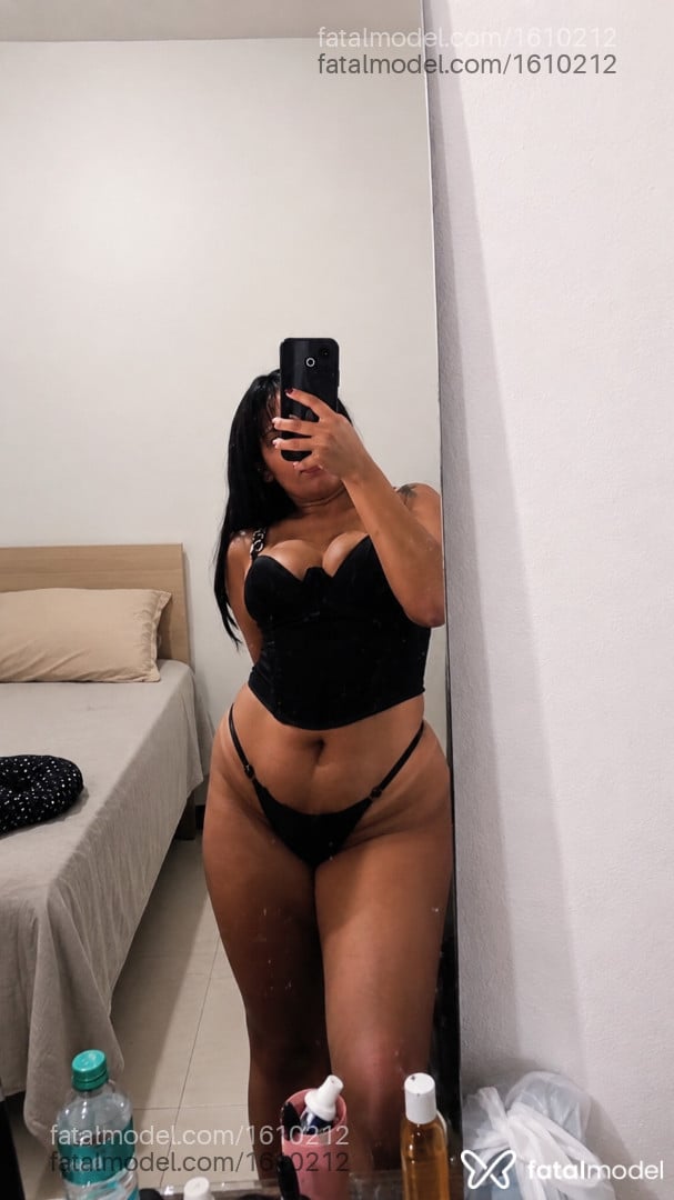 Acompanhante mulher com cabelo castanho de olhos castanhos em Eldorado dos Carajás - Vanessinha