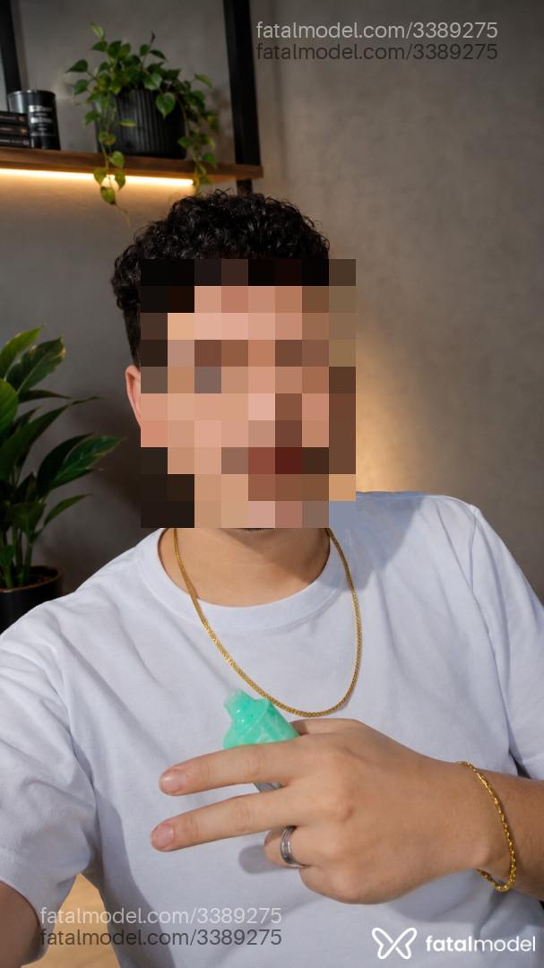 Acompanhante homem com cabelo castanho de olhos verdes - Leandro Acompanhante homem com cabelo castanho de olhos verdes - Leandro