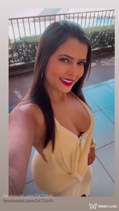 Acompanhante mulher morena (o) de olhos castanhos - Aninha Silva