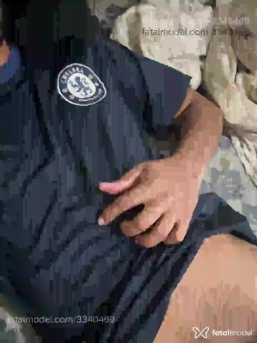 Acompanhante homem com cabelo castanho de olhos verdes - Rafael Acompanhante homem com cabelo castanho de olhos verdes - Rafael