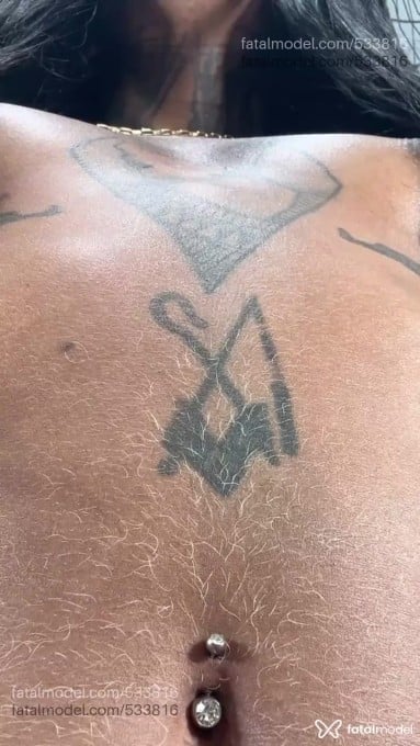 Acompanhante travesti morena (o) de olhos castanhos em Caxias Acompanhante travesti morena (o) de olhos castanhos em Caxias - Camila