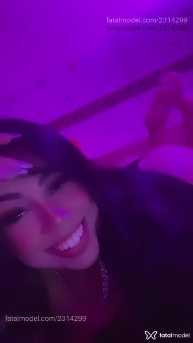 Acompanhante mulher morena (o) de olhos mel - Reehsex