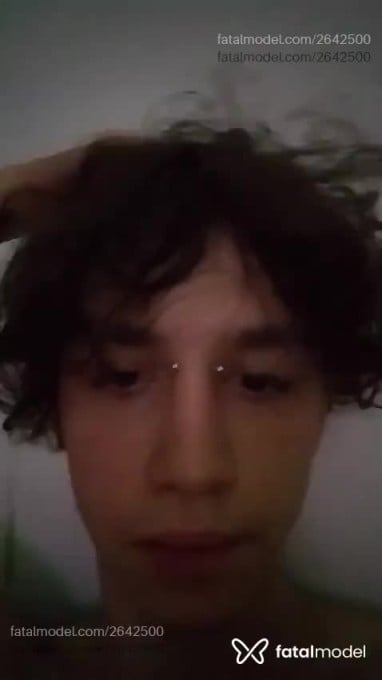 Acompanhante homem com cabelo castanho de olhos verdes em Porto Alegre Acompanhante homem com cabelo castanho de olhos verdes em Porto Alegre - Zacc