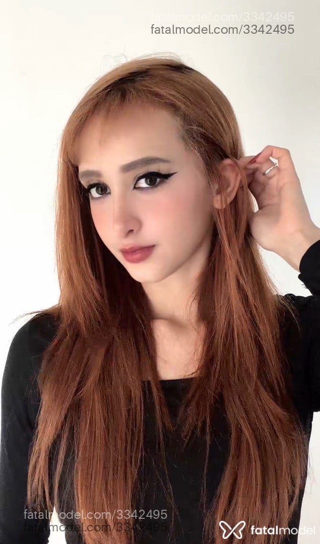 Acompanhante mulher ruiva (o) de olhos castanhos em São Paulo Acompanhante mulher ruiva (o) de olhos castanhos em São Paulo - Agata