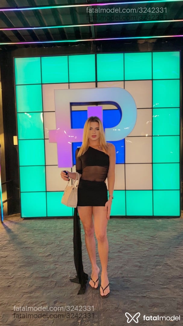 Acompanhante mulher trans loira (o) de olhos verdes em João Pessoa - Yasmin