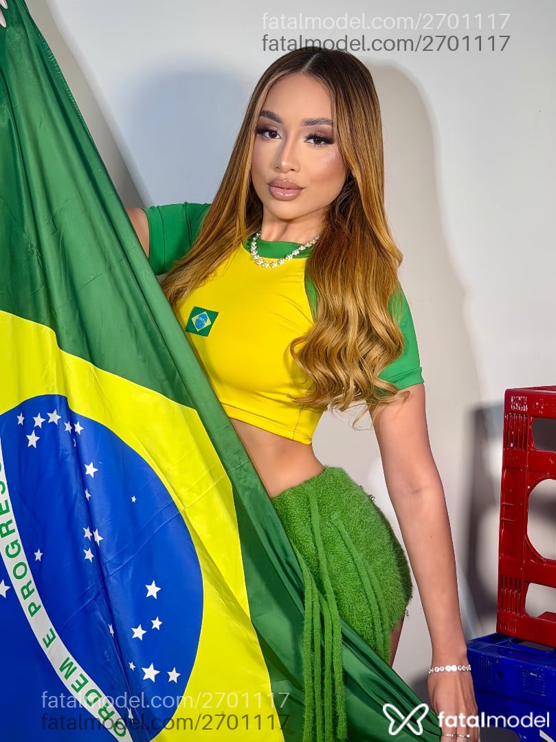 Acompanhante mulher loira (o) de olhos castanhos em São Paulo Acompanhante mulher loira (o) de olhos castanhos em São Paulo - Eduarda