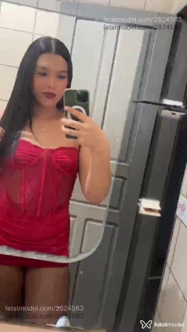 Acompanhante mulher trans com cabelo castanho de olhos castanhos em Xinguara - Kaylanne Maia
