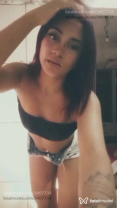 Acompanhante mulher ruiva (o) de olhos castanhos em Virtual Acompanhante mulher ruiva (o) de olhos castanhos em Virtual - Cristal