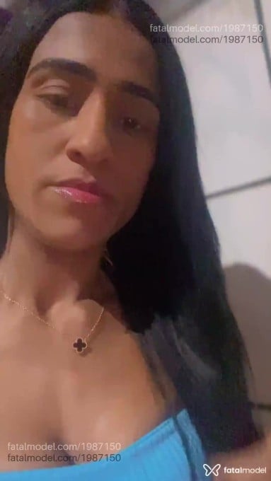 Acompanhante mulher com cabelo castanho de olhos mel em São Vicente Acompanhante mulher com cabelo castanho de olhos mel em São Vicente - Kamila