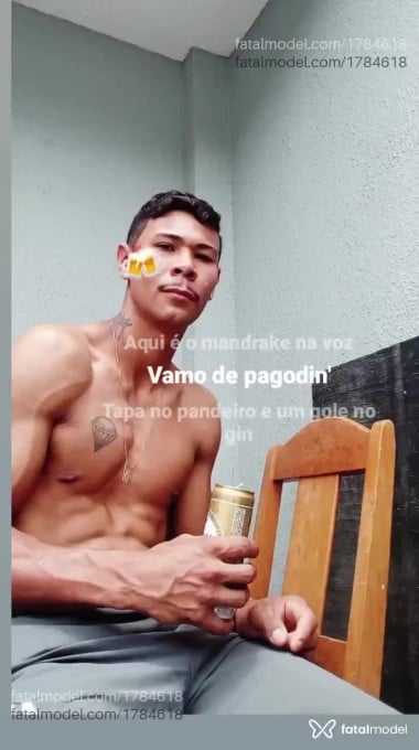 Acompanhante homem morena (o) de olhos pretos em Itapema Acompanhante homem morena (o) de olhos pretos em Itapema - Diguinho Pitbul