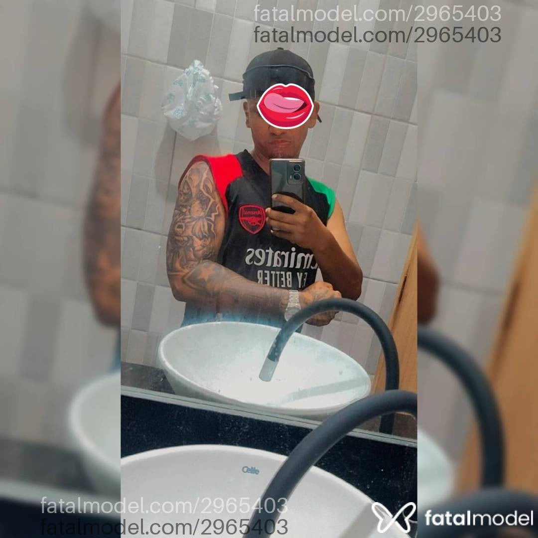 Acompanhante homem com cabelo castanho de olhos pretos em Aparecida de Goiânia Acompanhante homem com cabelo castanho de olhos pretos em Aparecida de Goiânia - Lucas Fontenelle