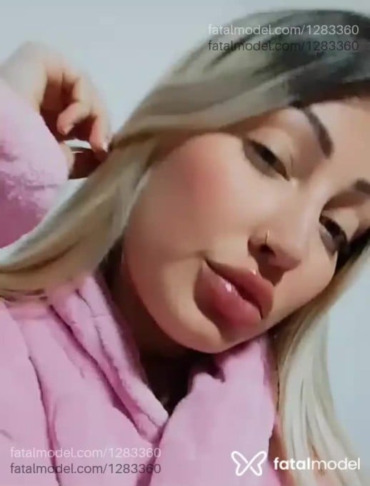 Acompanhante mulher loira (o) de olhos castanhos em Mogi Guaçu - Lorena Nakamura