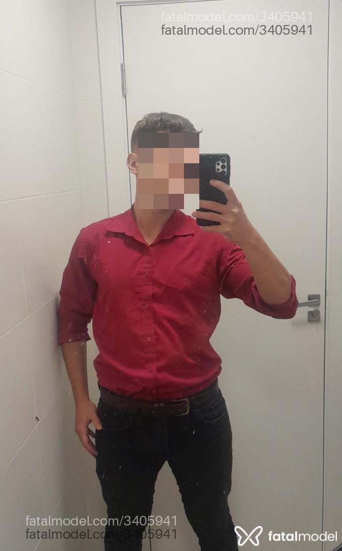 Acompanhante homem loira (o) de olhos castanhos em Curitiba Acompanhante homem loira (o) de olhos castanhos em Curitiba - Aparecido