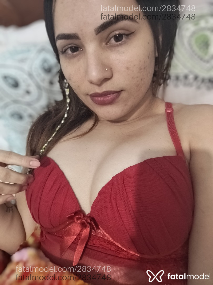 Acompanhante mulher com cabelo castanho de olhos castanhos - Gabriely Acompanhante mulher com cabelo castanho de olhos castanhos - Gabriely