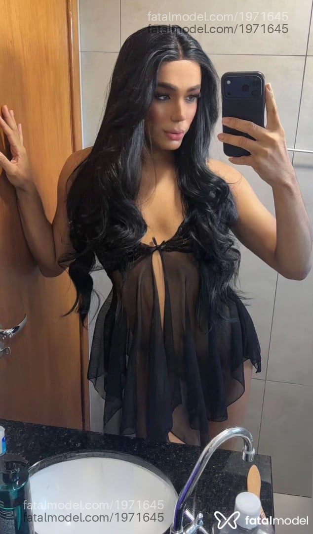 Acompanhante mulher trans morena (o) de olhos mel em Foz do Iguaçu Acompanhante mulher trans morena (o) de olhos mel em Foz do Iguaçu - Melissa Alcântara