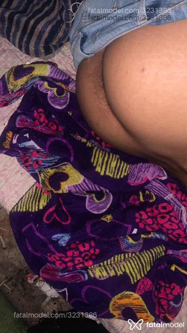 Acompanhante mulher trans morena (o) de olhos castanhos em Virtual - Borges