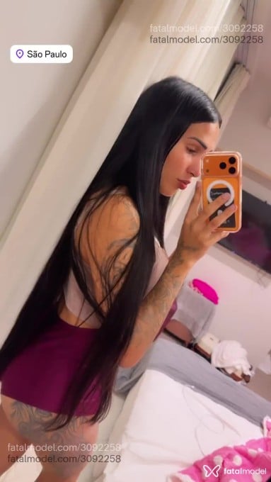 Acompanhante mulher trans morena (o) de olhos castanhos - Mirella Medeiros Acompanhante mulher trans morena (o) de olhos castanhos - Mirella Medeiros