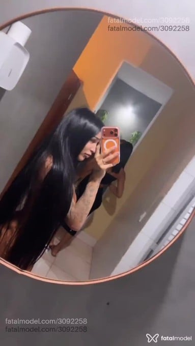 Acompanhante mulher trans morena (o) de olhos castanhos - Mirella Medeiros Acompanhante mulher trans morena (o) de olhos castanhos - Mirella Medeiros
