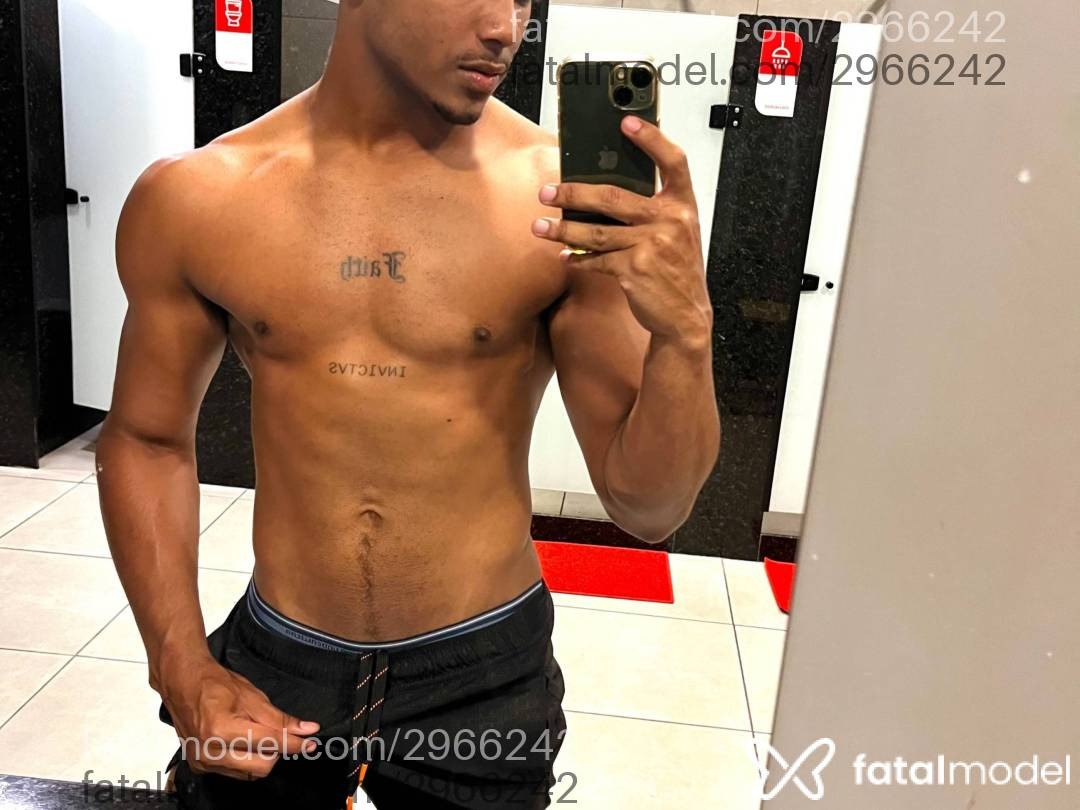 Acompanhante homem morena (o) de olhos pretos em Recife Acompanhante homem morena (o) de olhos pretos em Recife - Vinicius