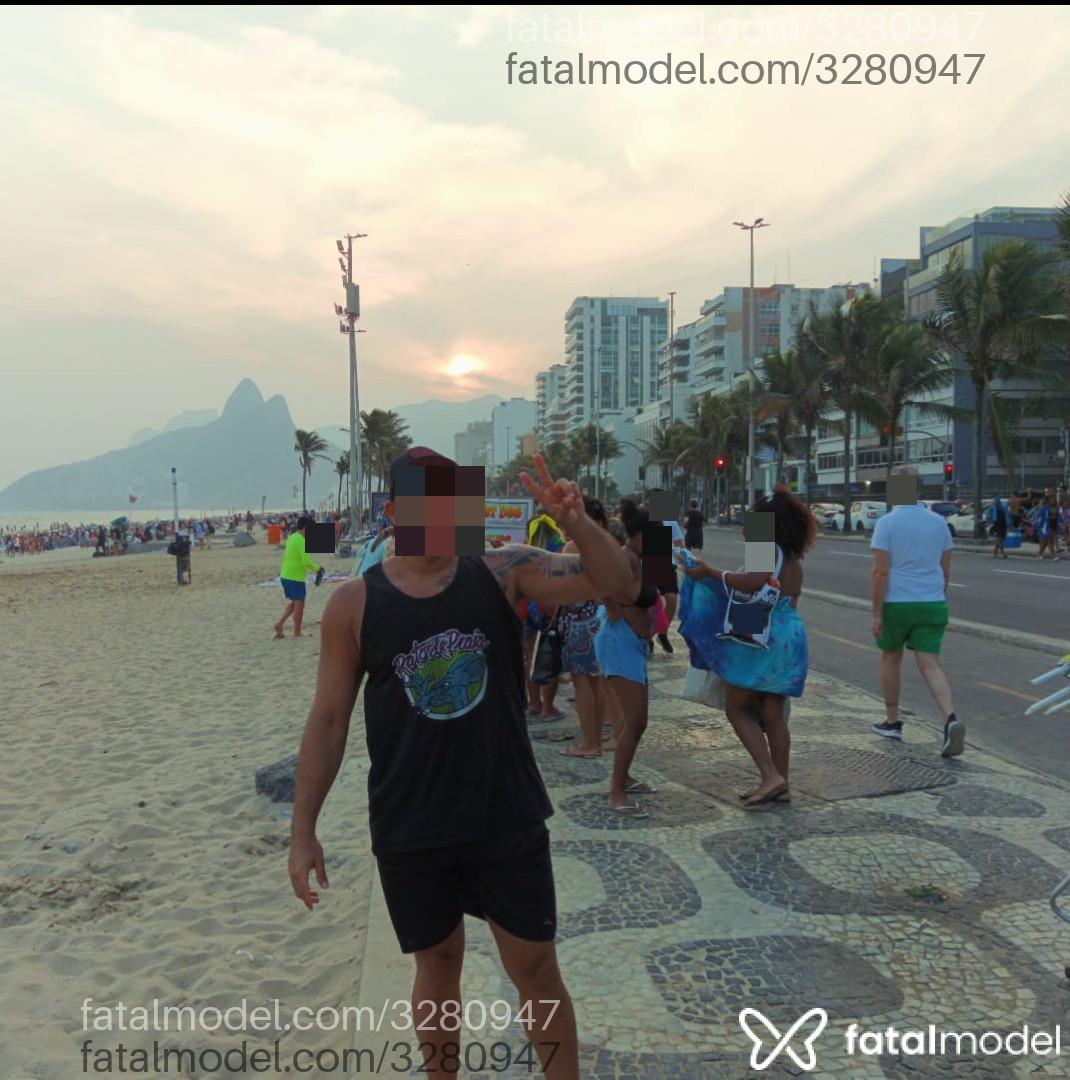 Acompanhante homem morena (o) de olhos pretos - Gustavo Acompanhante homem morena (o) de olhos pretos - Gustavo
