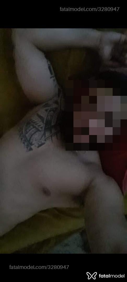 Acompanhante homem morena (o) de olhos pretos - Gustavo Acompanhante homem morena (o) de olhos pretos - Gustavo