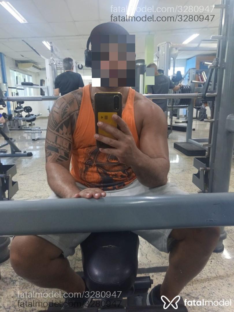 Acompanhante homem morena (o) de olhos pretos - Gustavo Acompanhante homem morena (o) de olhos pretos - Gustavo