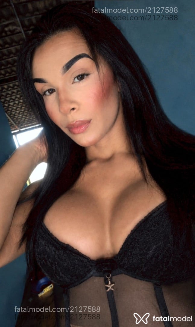 Acompanhante mulher trans morena (o) de olhos pretos em Aparecida de Goiânia - Ana Júlia