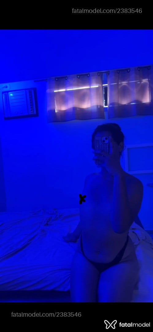 Acompanhante mulher trans morena (o) de olhos castanhos em Registro - Joana