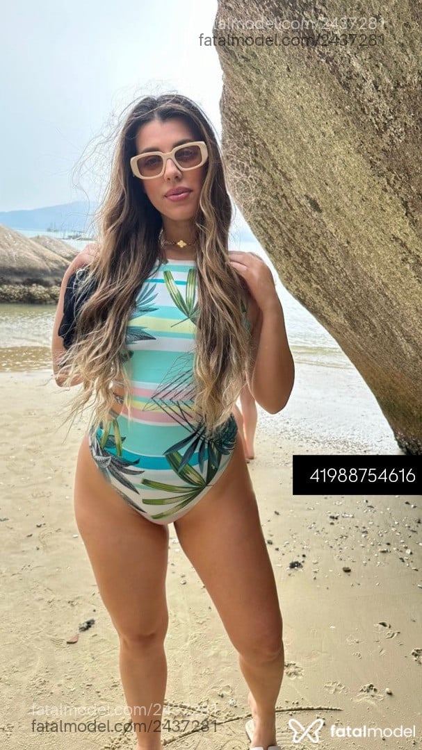 Acompanhante mulher loira (o) de olhos azuis em Curitiba - Bruliz