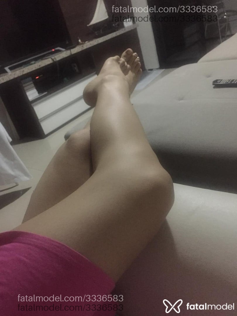 Acompanhante mulher trans morena (o) de olhos castanhos - Anna Camila
