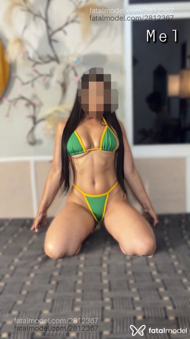 Acompanhante mulher com cabelo castanho de olhos castanhos em Fortaleza - Mel